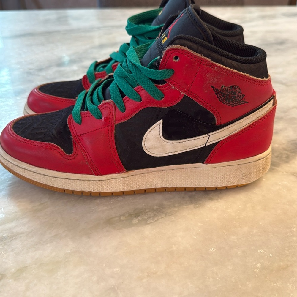 Nike Air Jordan’s Mids| Size 6.5 in men’s